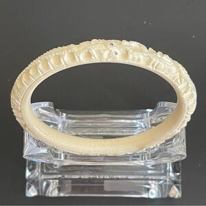 Vintage Carved Double Dragon 🐉 Ivory Bangle Bracelet.